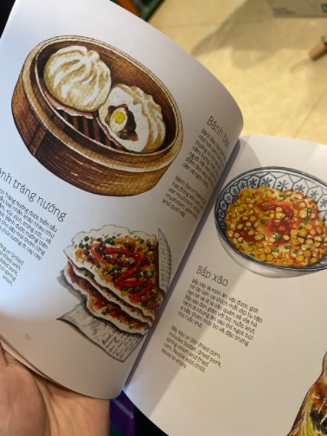 Tranh vẽ món ăn Việt Nam siêu đẹp và ngon mắt. Có phụ đề tiếng Anh thích hợp tặng cho các bạn nc ngoài muốn tìm hiểu văn hoá ẩm thực Việt Nam. Ôi nhiều món mình còn chưa ăn vs chưa nghe tên bh luôn