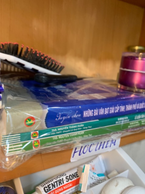 nội dung hay dễ hiểu. đáng mua và in rõ nét chất lượng