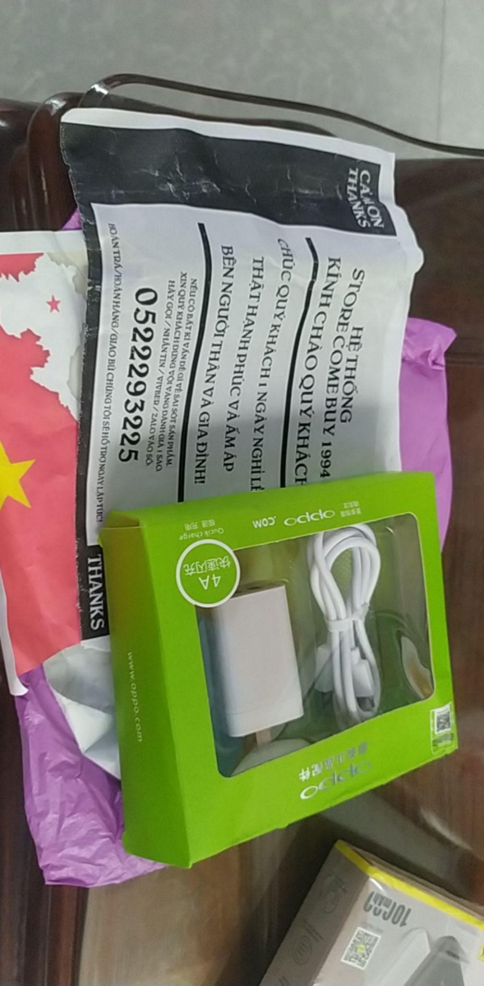 Mua chuột giao cục sạc Oppo lởm, nhắn tin và gọi Nhà bán hàng đều không trả lời. Mua chuột giao cục sạc Oppo lởm, nhắn tin và gọi Nhà bán hàng đều không trả lời.