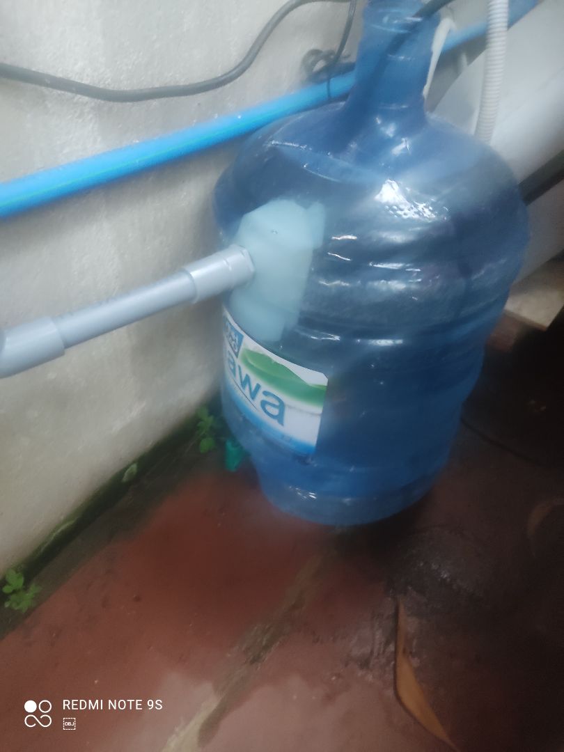 sản phẩm không đúng mô tả không đóng kín nước bị tràn