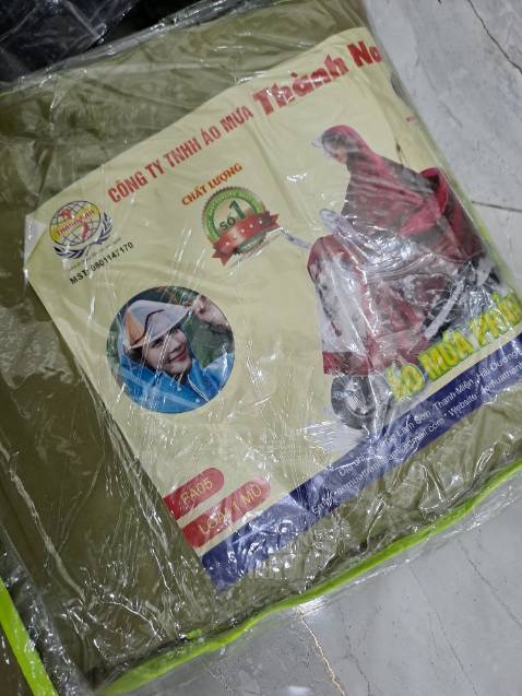 Quá tệ, ko có lần thứ 2 mua shop này.
Đặt áo mưa 2 đầu, giao áo mưa 1 đầu (tiền thì đương nhiên là của áo mưa 2 đầu).