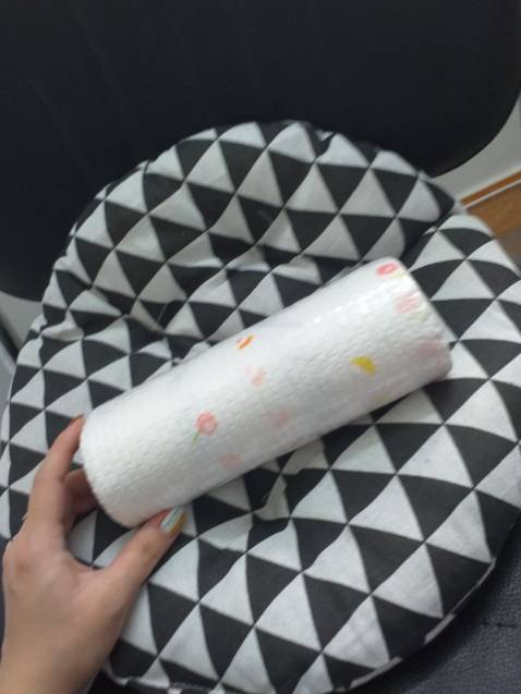 Khăn lau bếp dùng tốt, dày dặn, giặt đi sử dụng lại oke, 220 tờ như qc, vượt mong đợi so với giá, nên mua👍