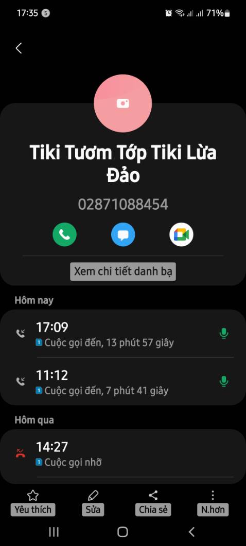 Tiki và nhà bán *** khách hàng. Ko thỏa đáng. Sp sạc nóng máy cả nhóm người trong *** và fpt điều công nhận sp củ sạc nóng máy khủng khiếp. Trả hàng nó in ra tờ giấy a4 nói sp chính hảng thế là bắt ép khách hàng phải sử dụng. Ko cho trả hàng hoàn tiền trong khi mua ở *** sạc im ru mát rượi và nếu khách báo sp nóng hay lỗi là đổi ngay cho khách còn tiki thì cướp tiền của khách. Đem về kiểm tra xong gửi lại cái nồi bể và thời gian bảo hành kéo dài do vận chuyển đi và chờ là gần đủ 12 tháng. Tôi xá lạy cúng cô hồn cho ăn dọng rồi đứt ko có phá sản sớm dẹp tiệm mẹ cho xã hội trong sạch. Quá trời sợ cái bọn này rồi. Mong cơ quan sớm vào cuộc