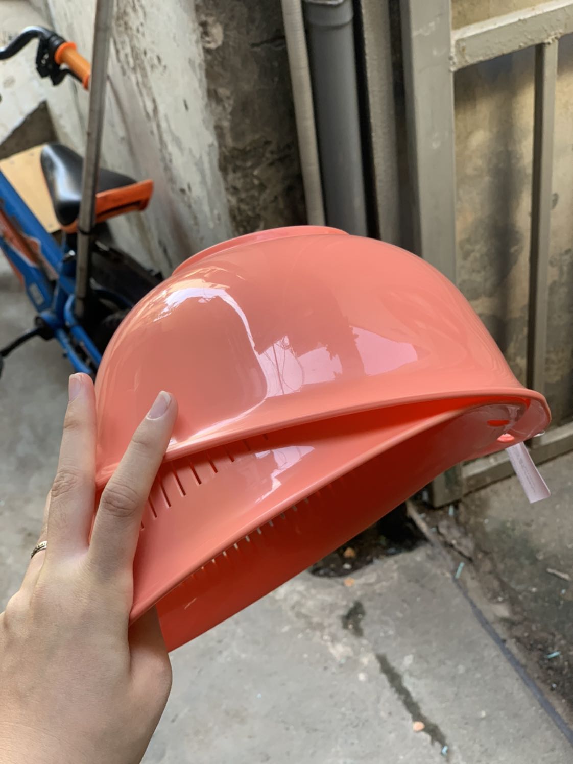 Màu cam hồng này thì miễn chê rồi, suze 23 này nhỏ xinh trông rất hay ho, mình rất hài lòng về dòng sản phẩm này