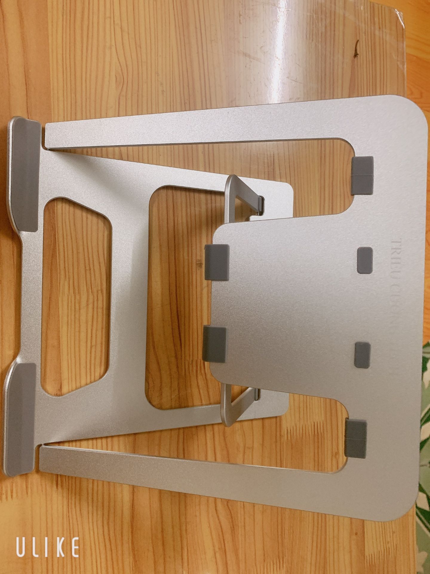 Sp giống mô tả, hoàn thiện đẹp, rất ưng ý về sản phẩm