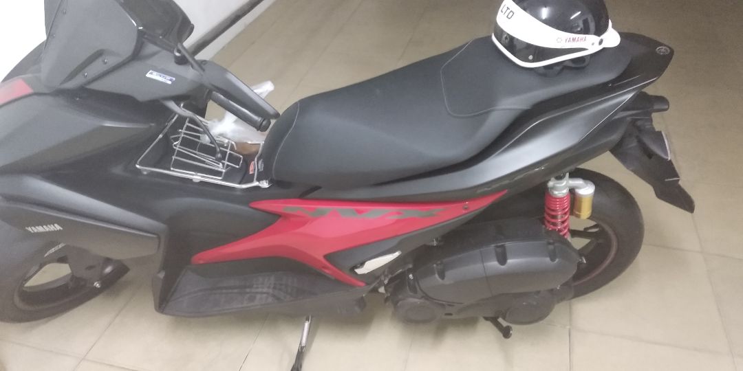 Thủ tục nhanh gọn, nhân viên cực kỳ thân thiện,nhận xe nhanh chóng. được tặng thêm phiếu mua phụ tùng 1.*** từ cửa hàng LTĐ. Tuyệt vời