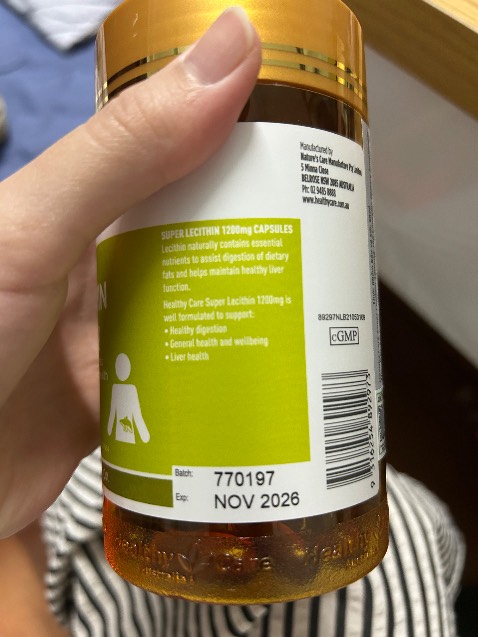 Cho hộp sản xuất cũ từ 2 năm trước :( tuy vẫn còn hạn nhưng làm mình không hài lòng và hơi lo về chất lượng sản phẩm, ko biết có được bảo quản đúng quy trình không