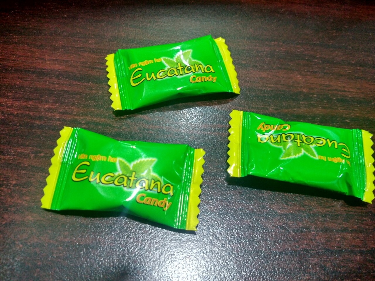 Đã thử qua kẹo này nên quyết định mua 100 viên luôn. Hàng giao nhanh. Kẹo the và thơm miệng. Kẹo ngậm khá ngon