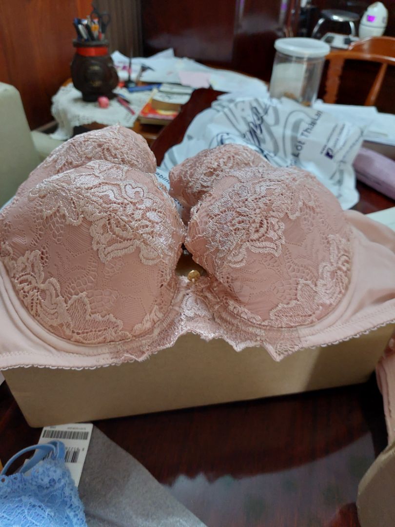 Kiểu dáng phu hop...đẹp mac. Thoáng mát. Chất lượng tốt rat hai lòng okkkkk  ..