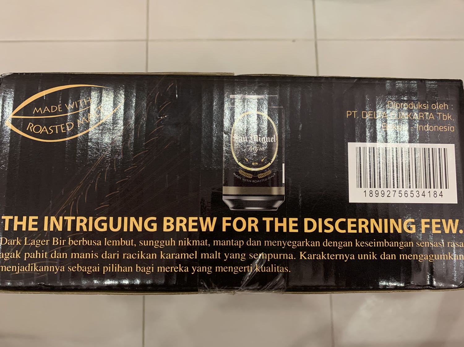 Hương vị bia đậm đà. Chỉ thắc mắc bia nhập khẩu sao HSD lại là tiếng Việt