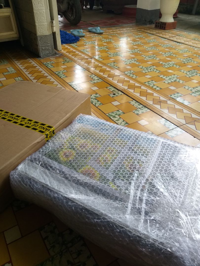 Hàng chuẩn đẹp luôn nè, gói hàng kĩ và giao nhanh. Nhân viên giao hàng khá lịch sự..ok..ok..👍👍