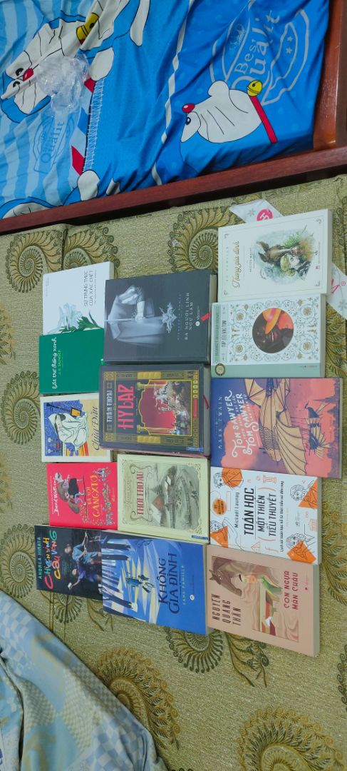 sách đẹp, giấy tốt; sách kinh điển nên khỏi bàn nội dung, giá cả phải chăng, giao hàng nhanh