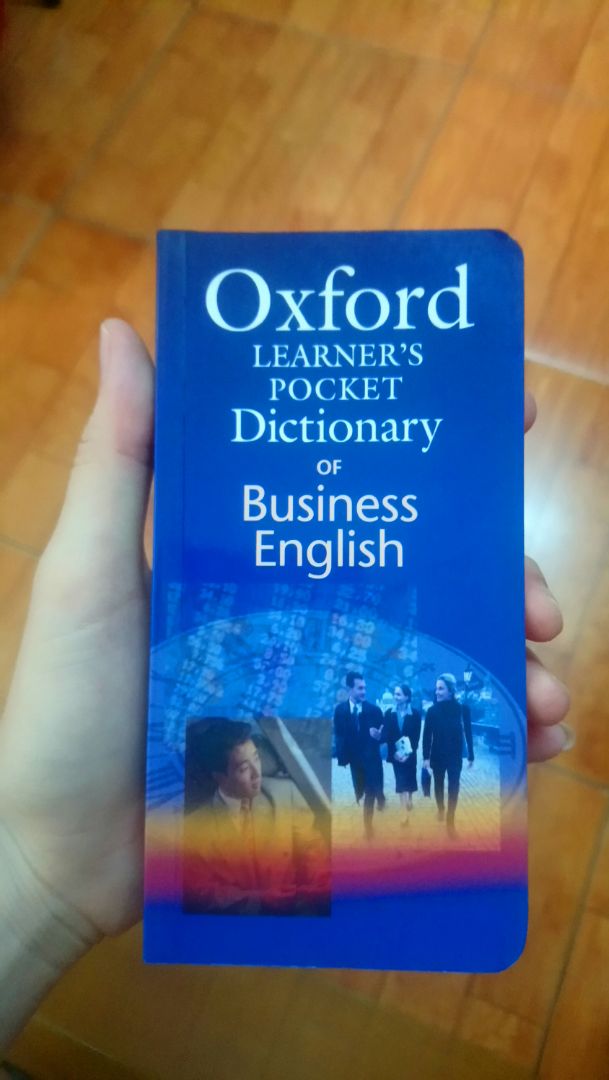 Sách không mới 100%, hơi có dấu gấp mở sách và nhăn nhẹ