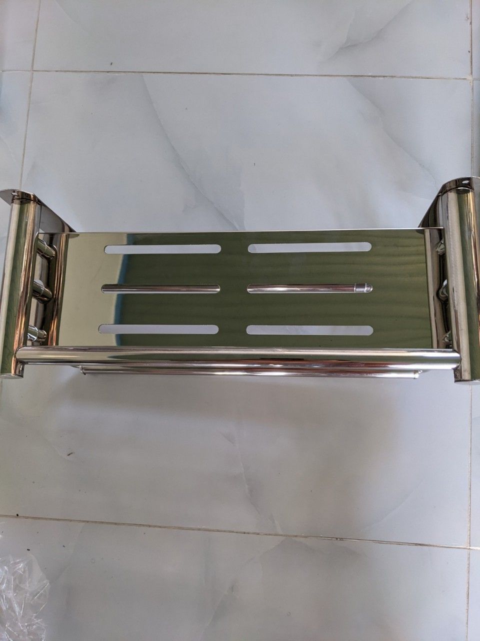 sản phẩm đẹp, chăc chắn , hơi mỏng nhưng so với giá tiền là hợp lý, nếu shop có sản phẩm dày hơn giá cao hơn mua thêm vài món