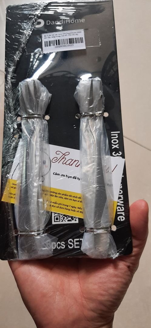 sản phẩm chất lượng, nĩa cầm tay chắc chắn, inox 304 sáng đẹp, anh nhân viên giao hàng rất thân thiện. Chất lượng 5 sao cho sp và nhà bán hàng. Cảm ơn Tiki nhiều nhé!