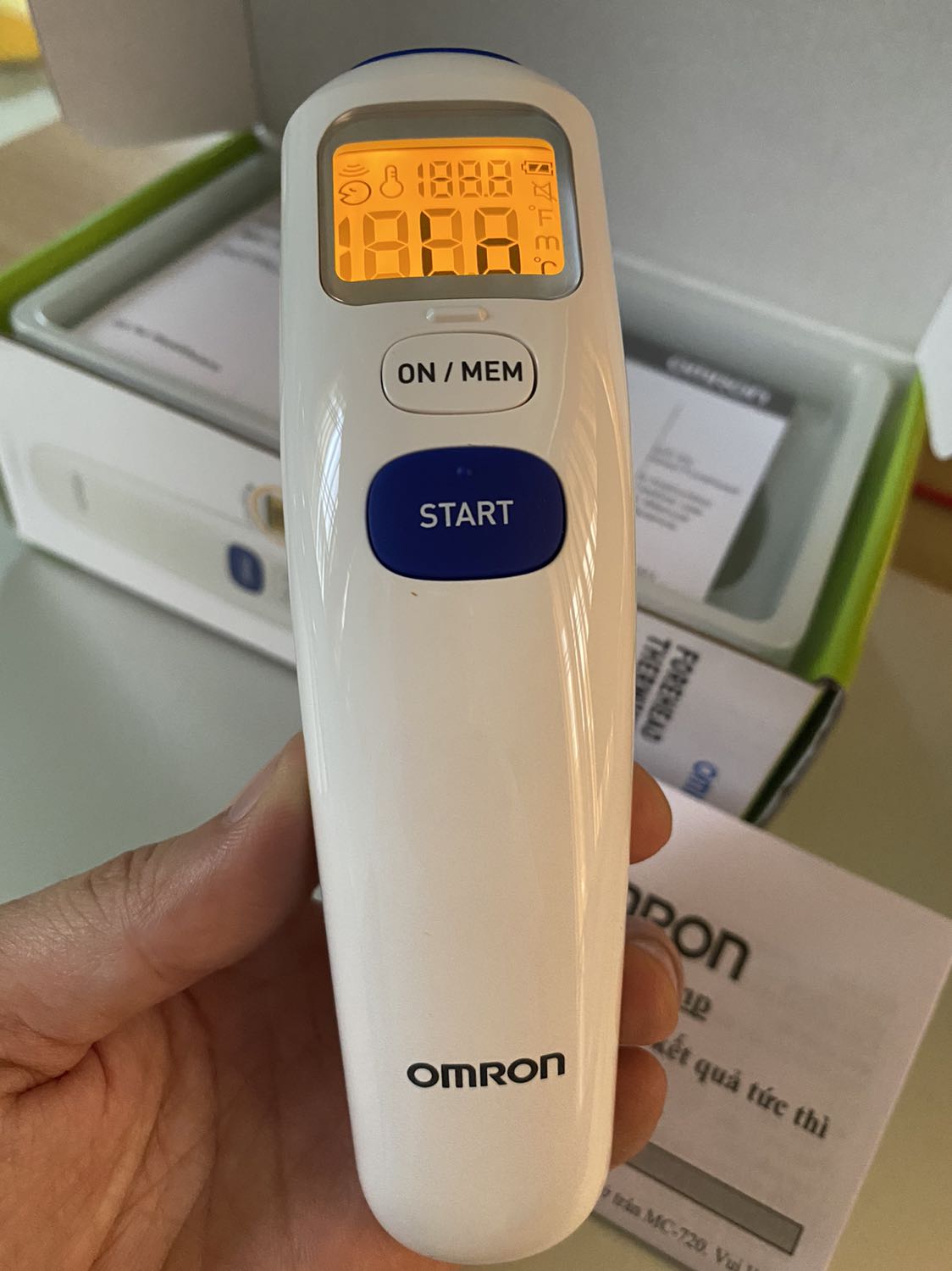 Có sách hướng dẫn bắng tiếng Việt chi tiết, giao hàng nhanh như hơn dự kiến