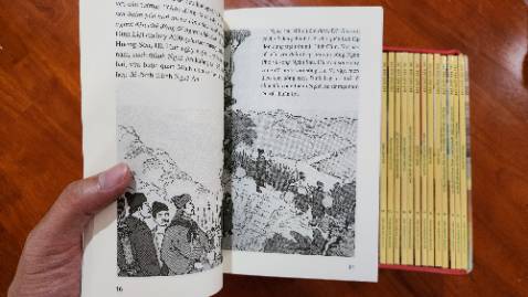 Truyện hay tranh đẹp
Đóng gói hoặc vận chuyển không cẩn thận làm hỏng hộp đựng Truyện hay tranh đẹp
Đóng gói hoặc vận chuyển không cẩn thận làm hỏng hộp đựng