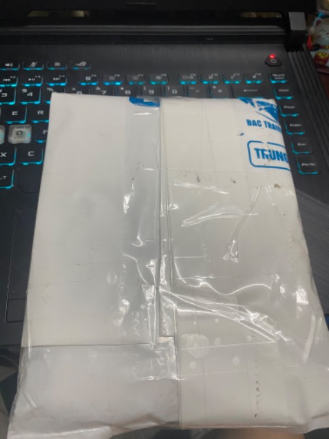 Vận chuyển hơi lâu chút nhưng bù lại sách in chuẩn thơm mùi mực và giấy 🥰🥰🥰