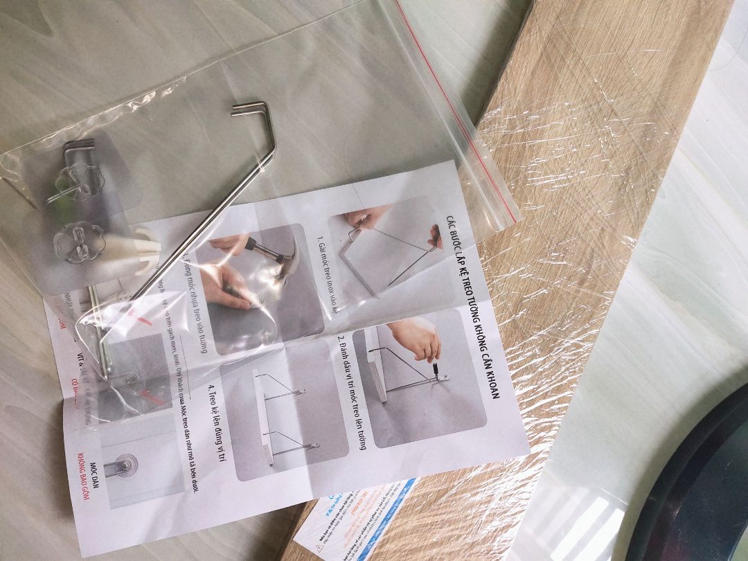 Kệ gỗ chắc chắn, sản phẩm đi kèm full bộ treo cho mình. Thích cách shop đóng gói, rất đẹp và làm giảm nguy cơ trầy xước. Chủ shop tư vấn nhiệt tình, giá cả phải chăng. Có dịp mn ghé shop ủng hộ nghen? Kệ gỗ chắc chắn, sản phẩm đi kèm full bộ treo cho mình. Thích cách shop đóng gói, rất đẹp và làm giảm nguy cơ trầy xước. Chủ shop tư vấn nhiệt tình, giá cả phải chăng. Có dịp mn ghé shop ủng hộ nghen?