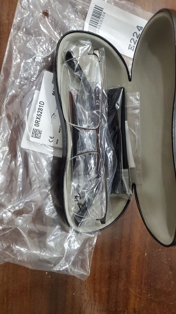 giao hàng nhanh, hộp đựng đẹp, giá cực tốt cho hàng aunth 5 sao cho shop