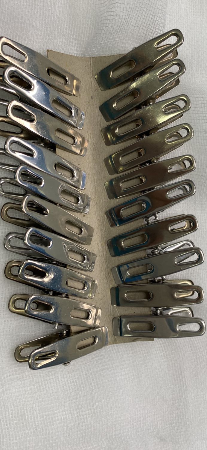 Kẹp mỏng và yếu, xỉn màu, hàng Trung Quốc
Các Bác không nên mua
Nhân viên giao hàng rất lịch sự !