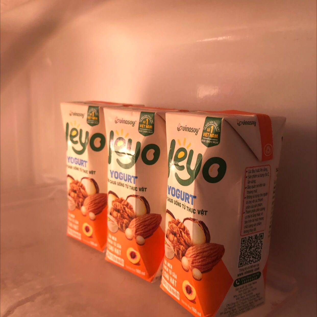 Mình đánh giá rất cao vì có nguyên liệu từ thực vật. Về hương vị thì cá nhân mình thấy chưa đặc biệt, cảm giác vị khá hoá học, nếu có option không vị thì hay hơn. Không ngọt gắt nên uống cũng mát mẻ