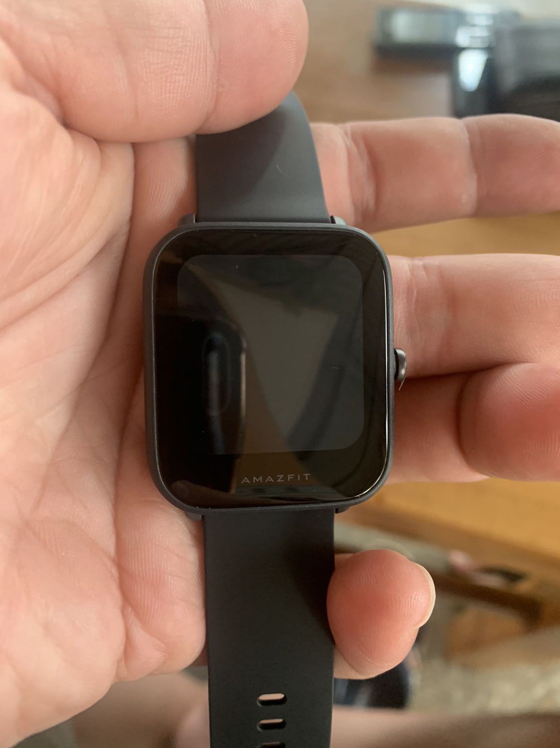 Cóc sạc đc tặng kèm nên ko tốn tiền mua. Nhìn tổng quan đẹp. Chắc xài cũng đẹp ?