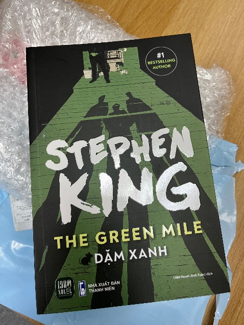 Sách không có bọc nilon, nếp gấp như sách đã sử dụng rồi. Nhắn tin shop không phản hồi. Tệ!