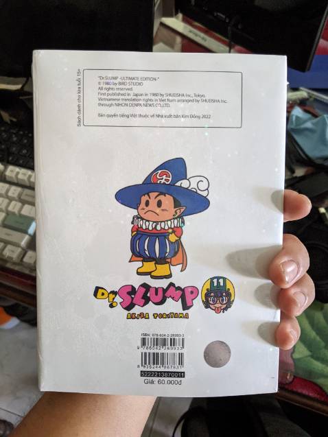 Đợt này Tiki giao hàng đóng gói kỹ quá nhỉ, hơi bất ngờ. Gói cắt cả thùng mì nhỏ nhỏ thành sợi rồi để ở dưới góc truyện luôn. Mua được truyện giá rẻ nữa, cảm ơn Tiki