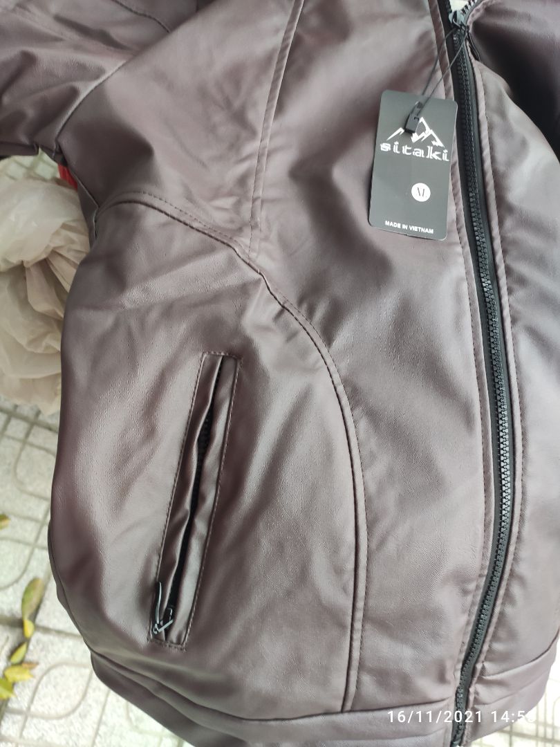 hơi rộng. nhắn tin xin đổi hành nhưng shop ko trả lời