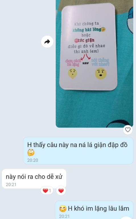 Nhiều câu hỏi thực tế để tìm hiểu giữa các cặp đôi. Lúc ghi nhận lại đáp án và cảm xúc đôi bên có lẽ sẽ thấy ý nghĩa và vui hơn khi xem lại.