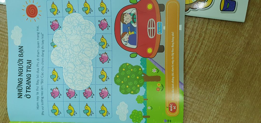 sách có nhiều chủ đề, phụ huynh có thể hướng dẫn trẻ vừa học vừa chơi, hình ảnh  rõ nét, màu sắc đẹp