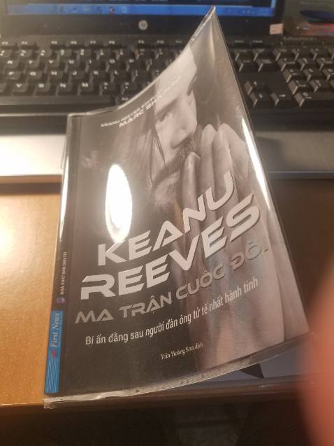 Tôi đã cẩn thận đặt bookcare để quyển sách yêu thích đc an toàn và k xây xát j. Cuối cùng lại bị đóng hàng không cẩn thận làm gãy gập tờ bìa đầu mất r. Thật không hài lòng chút nào.