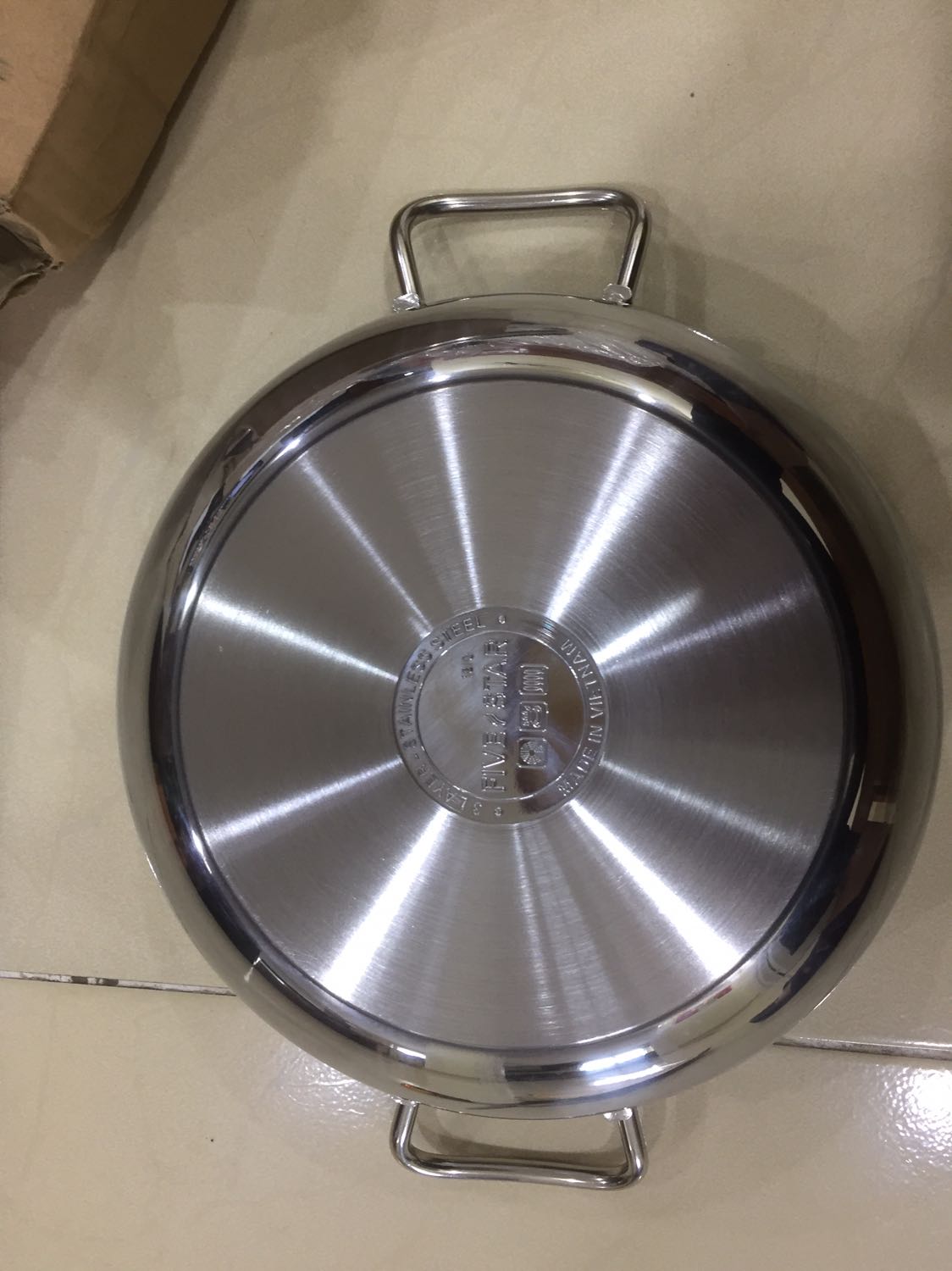 Sản phẩm như mô tả. Đóng gói chưa cẩn thận. Khuyến mại 2 thìa nhưng mở ra thấy 4 thìa nên tặng thêm shop 1⭐️