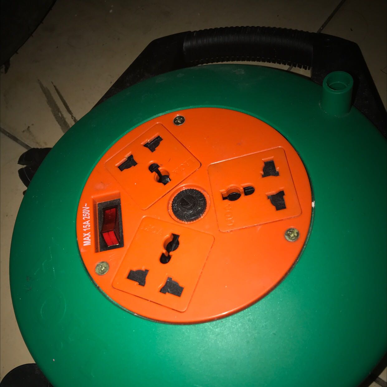 ổ giống mô tả, hàng giá rẻ nên các mối hàn bên trong rất sơ xài rất dễ đứt, nê  tôi phải hàn gia cố lại