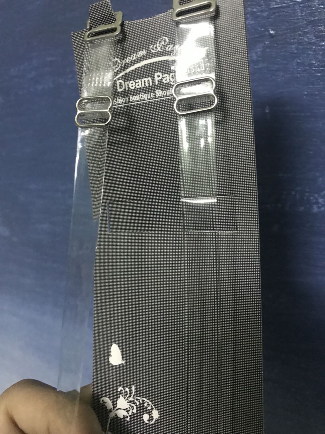 Đủ số lượng, sản phẩm đẹp, giá phù hợp. Dây trong suốt nhìn rất thích.