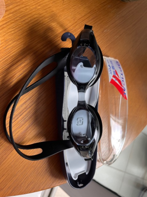 Kính bơi giao đúng độ cận thị yêu cầu, đã sử dụng 1 tuần khi bơi rất thoải mái và tốt!