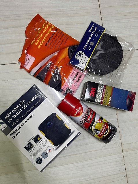 Máy bơm nhỏ gọn, chắc chắn, dễ dàng sử dụng, lực bơm mạnh tốc độ nhanh. Máy được bảo hành chính hãng còn được tặng kèm nhiều quà tặng chất lượng mình sẽ quay lại ủng hộ shop.