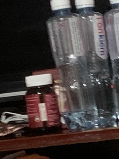 Mình mua ở chỗ quen , nhưng hôm mình mua bên đó hết hàng nên mình mua bên shop mình .Hộp này là hộp thứ năm thứ sáu gì đó mình dùng rồi sản phẩm rất tốt. Điều hòa kinh nguyệt giảm đau mỗi lúc tới tháng hẳn. U 30 như mình là dùng được rồi không nhất thiết là phải U40-U50 mới phải dùng và đặc biệt là mẹ nào sau sinh em bé có thể cải thiện tình trạng tiểu không tự chủ thường thấy ở một số mẹ sau sinh nha mọi người ơi. Nói chung là sản phẩm tốt sẽ ủng hộ shop lâu dài