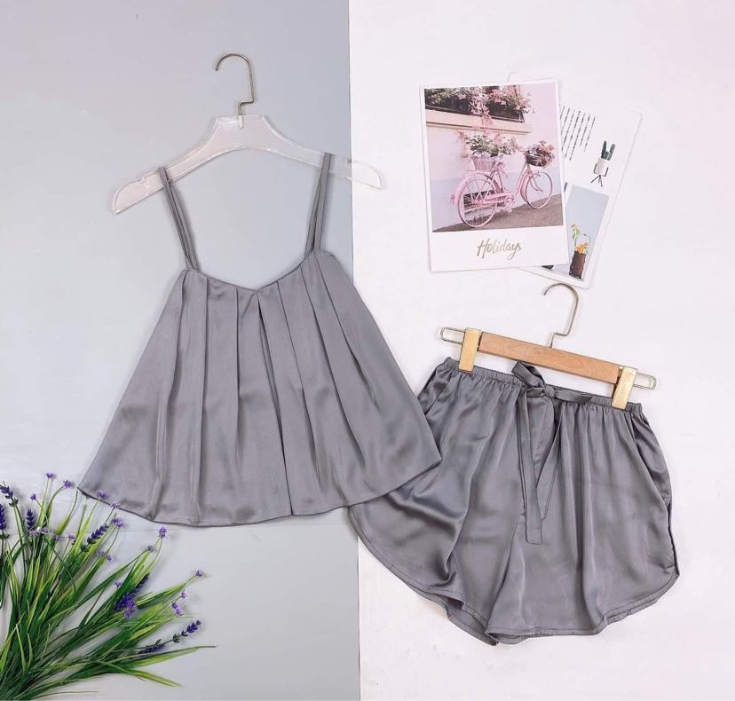 Miếng bông to quá. Xài sẽ tốn nhiều hơn. Hình ảnh ko liên quan.bông bạch Tuyết là dc ruiw