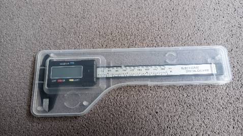 Mua chiếc thứ hai của shop, đợt này OK hơn trước là cho thêm hộp nhựa để bảo quản