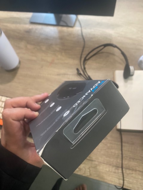 Chuột dùng tốt, chơi game, coding đều mượt mà, từ lúc mua tới giờ vẫn chưa thay pin mới.