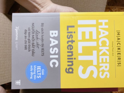 Sách dày lắm ạ (445 trang) sách mới, thơm mùi giấy. Tiki đóng gói cẩn thận, giao hàng nhanh. Sách có hướng dẫn và dịch cụ thể chi tiết nên tiết kiệm thời gian cho người học. Nên mua ạ.