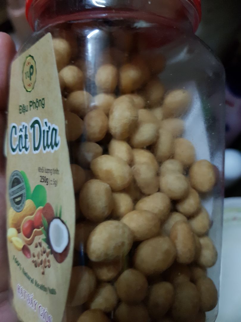 Sản phẩm rất tệ. Có mùi gắt dầu và mềm như để lâu ngày dù còn niêm màng nhôm và hạn sử dụng. Không thể sử dụng được phải bỏ đi. Lần đầu tiên mua hàng Tiki mà thất vọng như vậy.