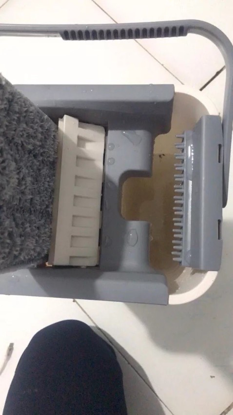 Hàng chính hãng uy tín ngút trời, giao hàng thần tốc không nói nhiều. Đặt 2 tiếng sau giao liền, bông lau mềm mịn sờ thích lém, gọn gàng tiện lợi không cồng kềnh như  mấy bộ tròn, giá thành hợp lý 200 cành