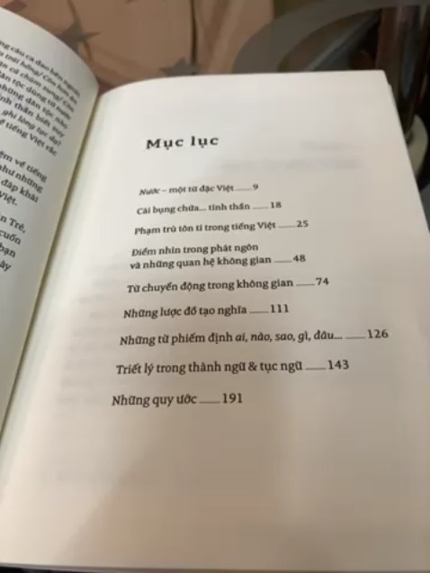 Sách thiếu trang, đến 176 thì hết.