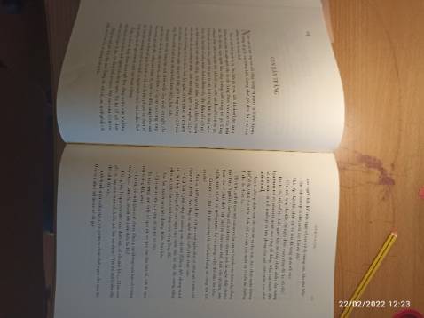 Tôi mua với mục đích tham khảo, nghiên cứu văn hóa. tuy nhiên chưa thực sự hài lòng, có vài nhận xét về sản phẩm
- Giấy đẹp, in rõ nét, có hình minh họa, trình bày cẩn thận 
Tuy nhiên có những khuyết điểm sau để nxb chỉnh sửa cho phiên bản 2nd editon được tốt hơn
1. Đánh số trang còn rất nhiều trang bị thiếu số
2. phần mục lục nên sắp xếp theo thứ tự a, b, c chứ hiện nay để rất lộn xộn, nên người đọc khó có thể tìm ra được câu chuyện mình thích
3. Trích dẫn nguồn rất quan trọng, thì gần như hoàn toàn không có, thế nên sách này xếp vào loại sách giải trí chứ chưa xếp vào loại sách tham khảo được