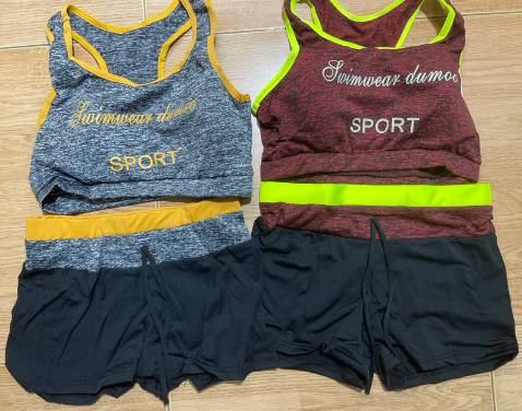 rất thích mẫu này, dễ thương. đơn giản dễ mặc. đã mua cả 2 bộ của shop để tập luyện và đi bơi.