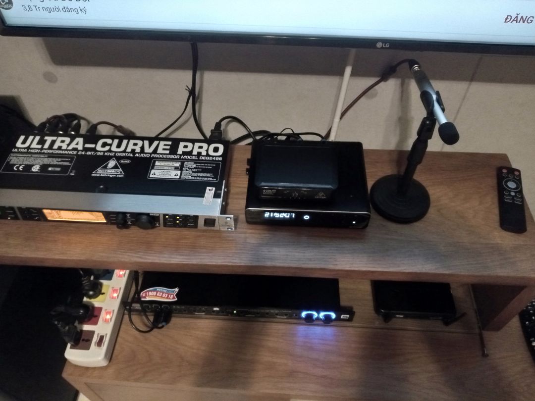 Micro nhìn đẹp, các trang đánh giá chất lượng khá ổn