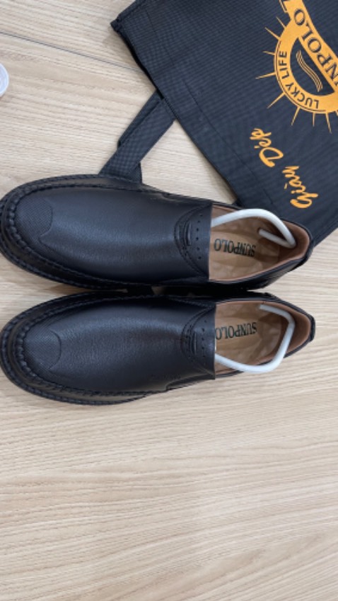 Ko có hàng giao model khác. Haizz phải trả hàng